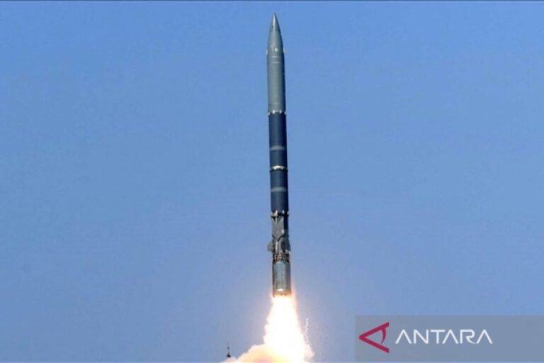 India uji coba rudal balistik berkemampuan nuklir Agni-4