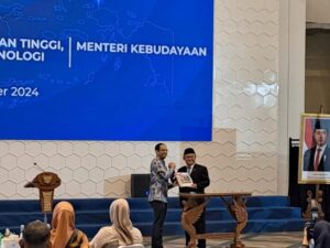 Ini Perbedaan Ideologi Prof Abdul Mu’ti dan Nadiem Soal Pendidikan Menurut Analisis Pakar