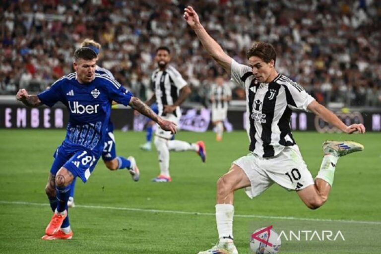 Juventus buka musim dengan kemenangan 3-0 atas Como