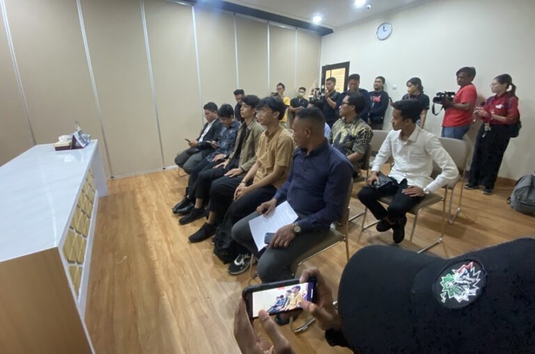 Korban Kekerasan Aparat saat Demo Kawal Putusan MK Ngadu ke Komnas HAM