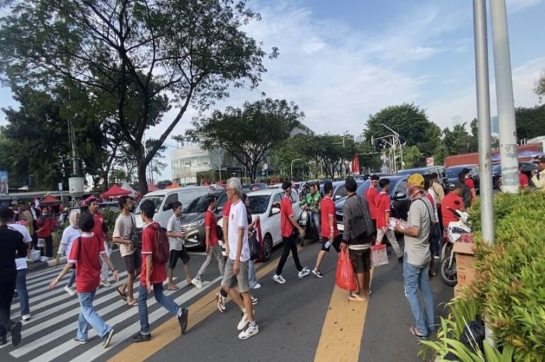 Macet Jelang Laga Indonesia Vs Australia, Pengguna Jalan Diimbau Hindari Kawasan GBK