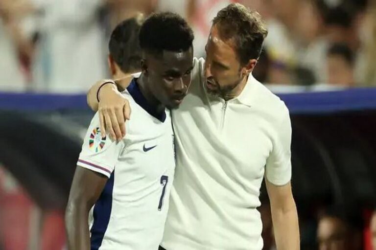 Mainkan Bukayo Saka sebagai Bek Kiri, Gareth Southgate Kena Semprot