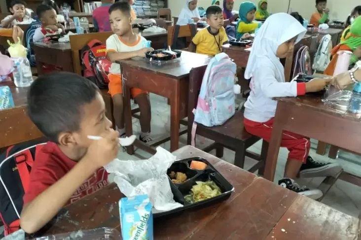 Makan Bergizi Gratis, Indef: Jika Dihitung Seperti Bangun IKN Hampir Rp500 triliun