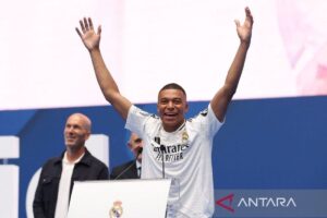 Mbappe dihujani kritik karena absen bela Prancis