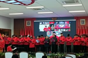 Megawati Lantik Ganjar dan Ahok Jadi Ketua DPP, Ini Susunan Pengurus Baru PDIP