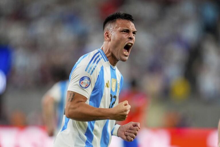 Messi Belum Bugar, Scaloni akan Andalkan Lautaro dan Alvarez Lawan Ekuador