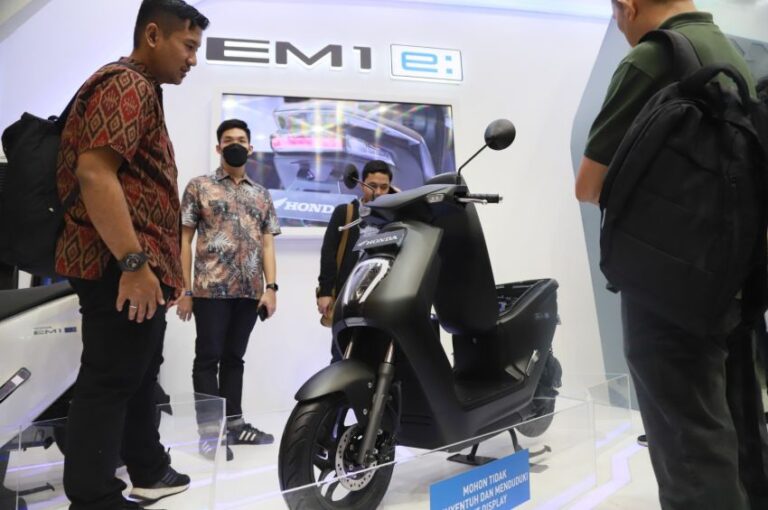 Motor Listrik China Ramai di Indonesia Boleh, tapi Sediakan Juga Suku Cadangnya!