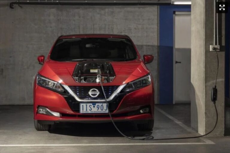 Nissan Leaf Terbakar di Australia Gara-gara Kabel Charger Abal-abal