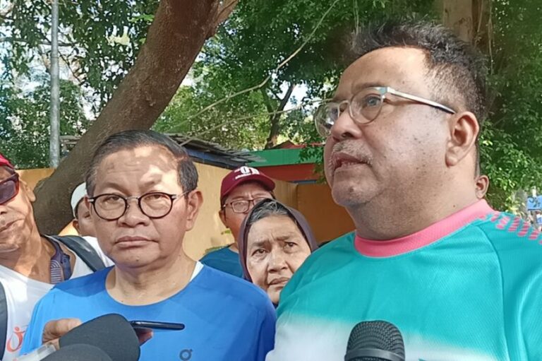 Olahraga Bareng Pramono di CFD, Rano Karno: Silaturahmi pada Masyarakat