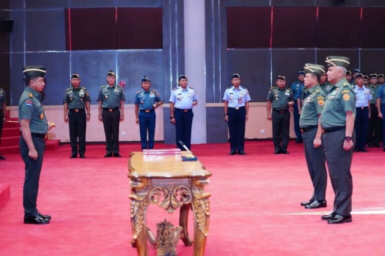 Panglima TNI Pimpin Sertijab, Mayjen Rudy Rachmat Nugraha Resmi Jabat Asintel