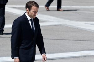 Parlemen Prancis tolak usulan pemakzulan Presiden Macron