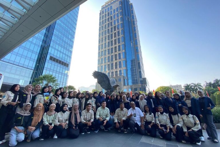 Pasar Modal Digandrungi Gen Z, MNC Sekuritas Sambut Kunjungan Mahasiswa Universitas Wiralodra Indramayu