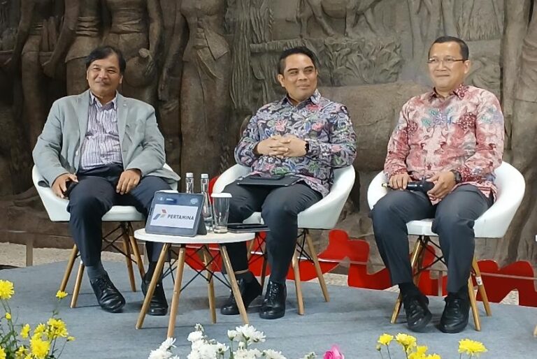 Pembentukan Holding Lesatkan Kinerja BUMN Asuransi 