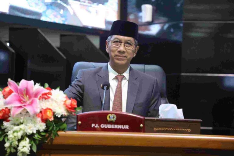 Pemprov dan DPRD DKI teken Pakta Integritas Raperda APBD 2025