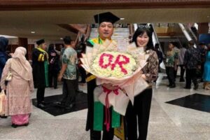 Pengacara Krisna Murti Raih Gelar Doktor dengan Predikat Cumlaude di Universitas Jayabaya Jakarta