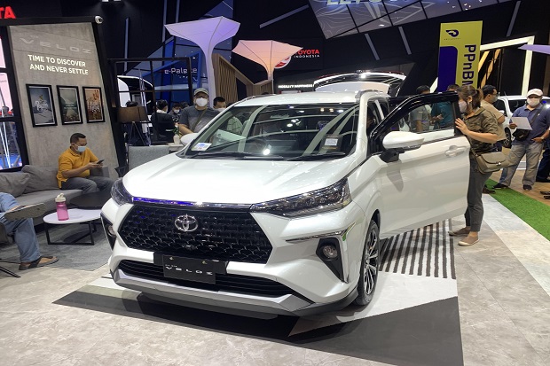 Perbandingan Toyota Rush dan Veloz sebagai Mobil Keluarga