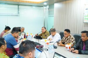 Pj Bupati Sandi Fahlepi Kebut Realisasi Tata Kelola Sumur Minyak Warga di Muba 