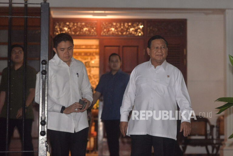 PR Prabowo, Deindustrialisasi Hantui Ekonomi RI