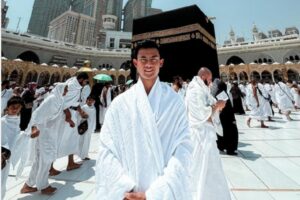 Pratama Arhan Menangis Depan Kabah saat Ibadah Umrah