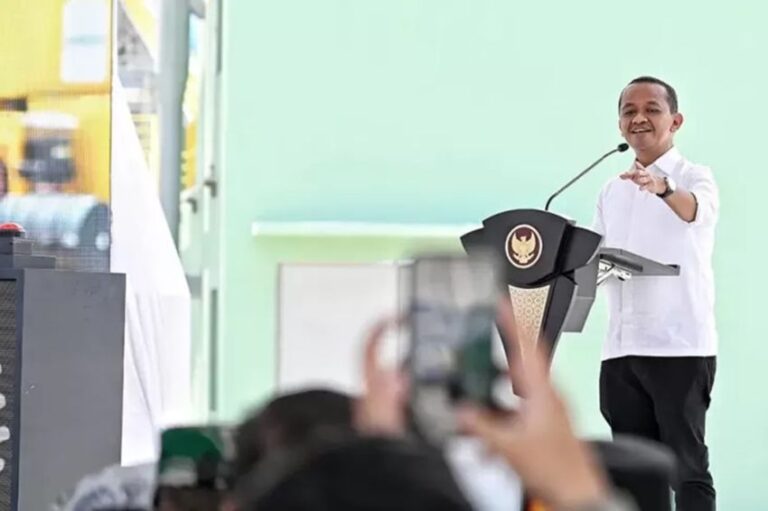 Riwayat Pendidikan Bahlil Lahadalia, Ketum Golkar yang Meraih Gelar Doktor UI Kurang dari 2 Tahun