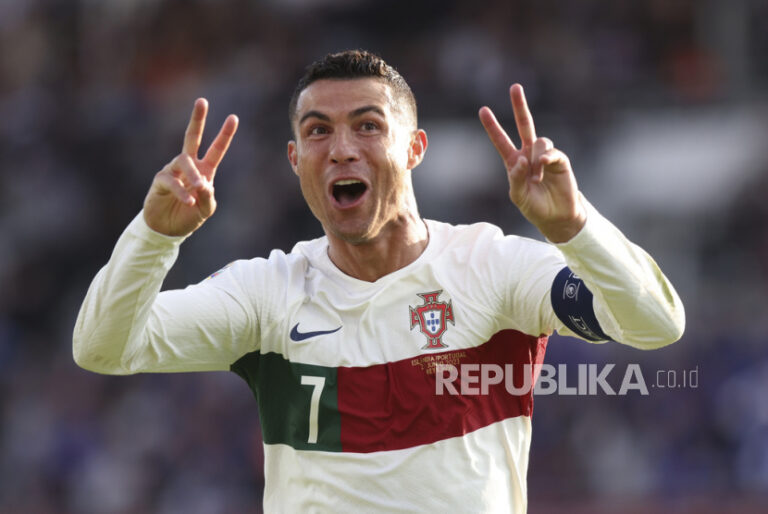 Ronaldo Mengaku Masih Cinta MU, Sebut Ten Hag Terlalu Negatif untuk Setan Merah