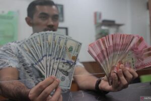 Rupiah Senin pagi naik 15 poin menjadi Rp16.286 per dolar AS