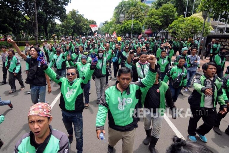 Saran Pengamat Transportasi untuk Pengemudi Ojol, Minta Pemerintah Bikin Aplikasi Ojol