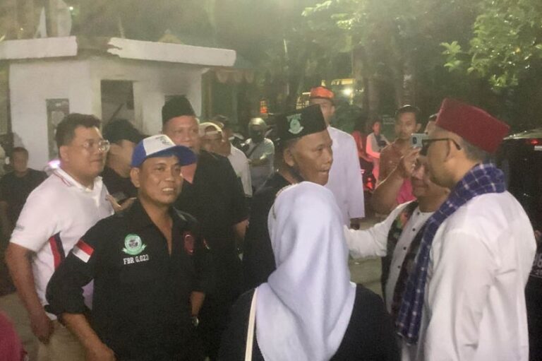 Silaturahmi Ridwan Kamil ke Kantor Bamus Betawi Diwarnai Pria Berpakaian Ormas Marah-marah