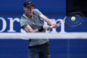 Sinner terhindar dari jebakan US Open saat Medvedev incar 16 besar