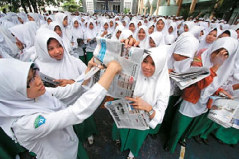 Siswa Madrasah Harus Kedepankan Adab Kesopanan saat Gunakan Medsos