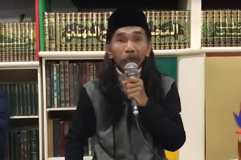 Sosok Abuya Mama Ghufron, Viral usai Ceramah dengan Bahasa Semut dan Suryani