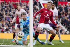 Tampil Dominan pada Babak 1, MU Justru Tertinggal 0-1 dari Brentford Lewat Gol Injury Time