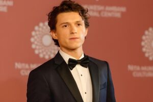 Tom Holland sudah baca draf naskah “Spider-Man 4” bersama Zendaya