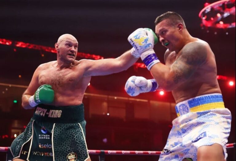 Tyson Fury Pertahankan Strategi Pembisik di Sudut Ring meski Dikritik Oleksandr Usyk