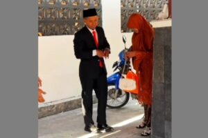 Unik Banget, Nur Huda Waskita Naik Motor Butut saat Dilantik Jadi Anggota DPRD Bantul