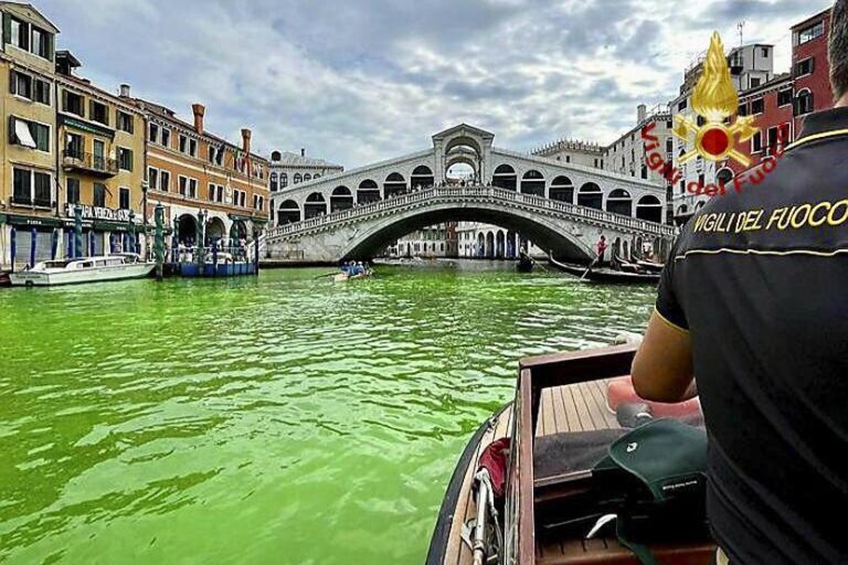 Venesia Batasi Rombongan Wisatawan Maksimal 25 Orang dan Pengeras Suara Dilarang